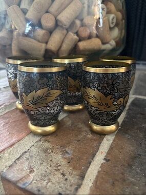 Set of 5 Decorative Black and Gold 1920’s Glasses